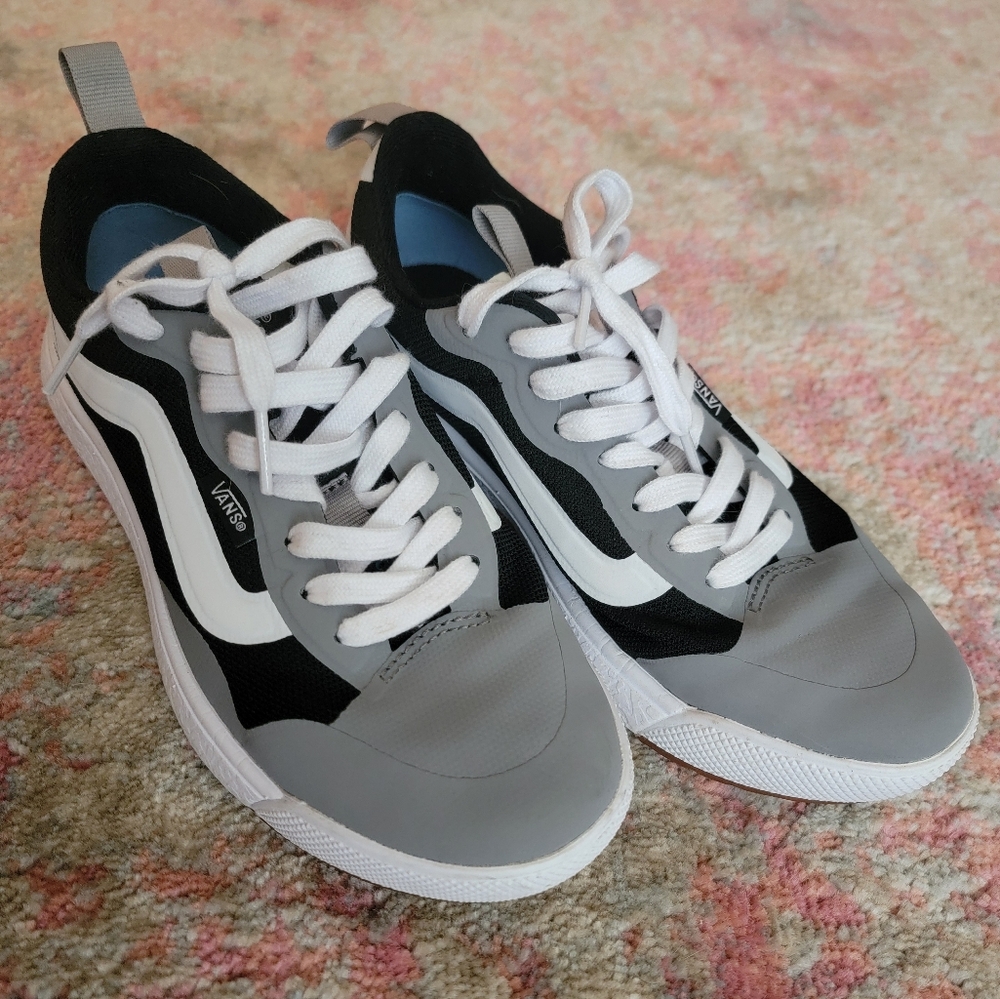 Womens Vans shoes